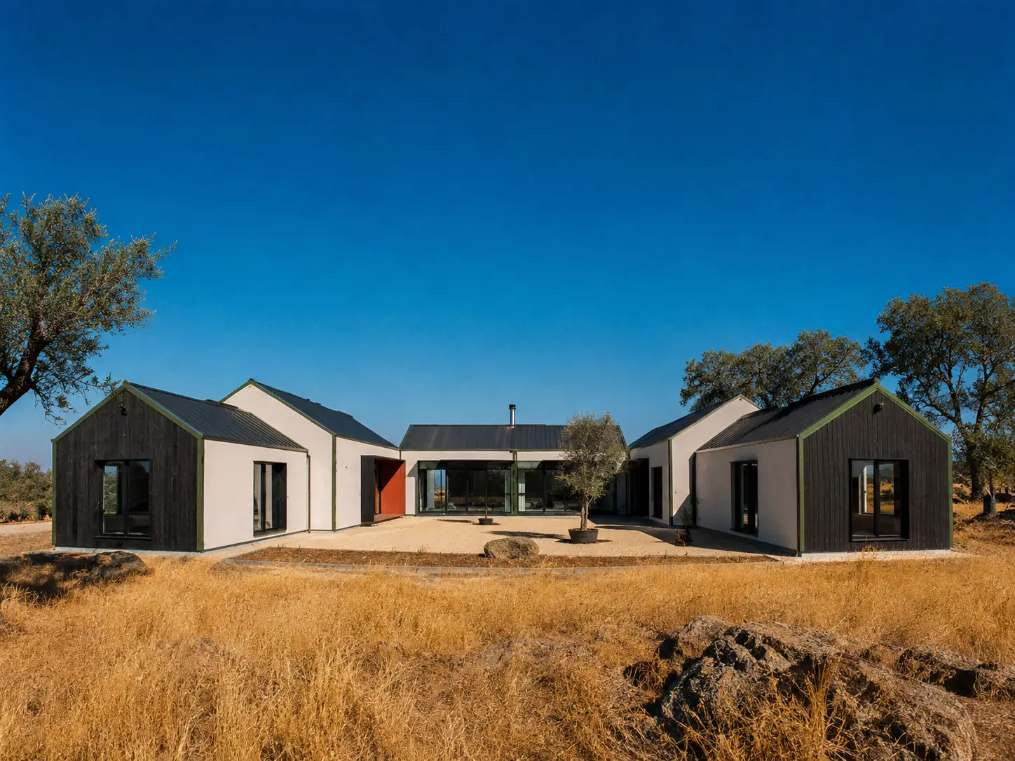 Spacious NOMA 120 courtyard residence in Mediterranean countryside